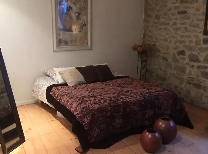 Ancienne Tonnellerie فيلة جالارجو له مونتو